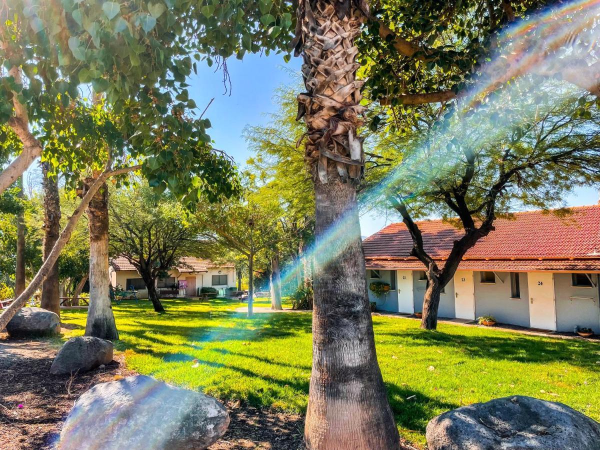 Ein Harod Country Lodge 'En Harod エクステリア 写真